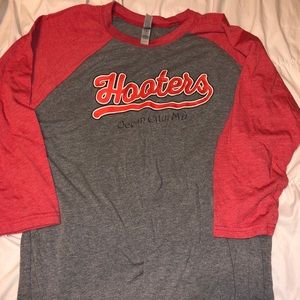 Hooters Baseball Tee